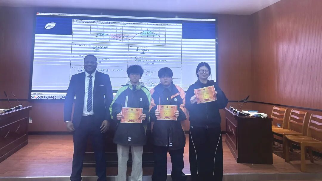 Pi Day competition participants at Pinghu Campus